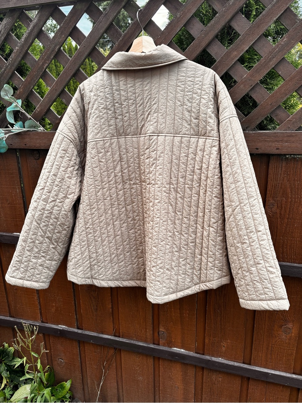 Old Navy Oversized Lightweight Water-Resistant Quilted Jacket | Size XL - Picture 4 of 7